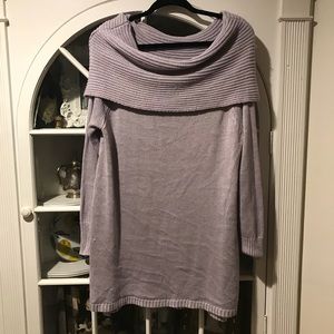 LIGHTLY WORN JustFab Sweater!